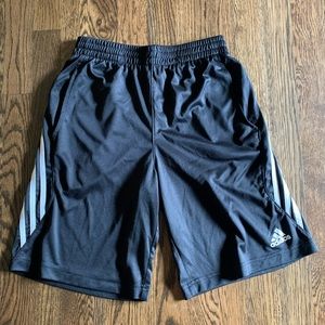 Adidas Workout/Hoops Shorts Youth M
